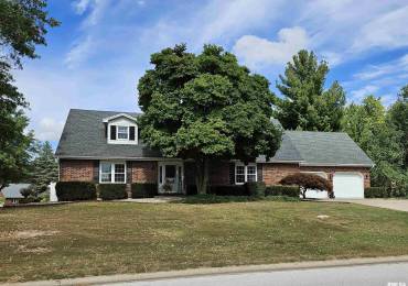 4301 Abbey Ridge Court, Quincy, Illinois, 4 Bedrooms Bedrooms, ,4 BathroomsBathrooms,Residential,For Sale,Abbey Ridge,RMAQC4256567