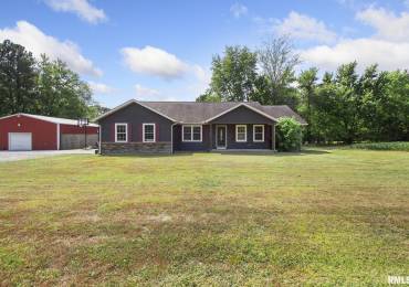 10011 SAMUEL Road, Carterville, Illinois, 4 Bedrooms Bedrooms, ,3 BathroomsBathrooms,Residential,For Sale,SAMUEL,RMAQC4256568