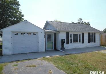 512 16TH Avenue, Fulton, Illinois, 1 Bedroom Bedrooms, ,1 BathroomBathrooms,Residential,For Sale,16TH,RMAQC4256581