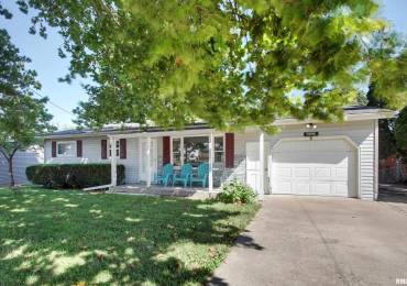 2525 Larch Road, Quincy, Illinois, 3 Bedrooms Bedrooms, ,2 BathroomsBathrooms,Residential,For Sale,Larch,RMACA1031430