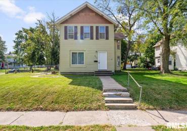 423 15TH Street, Davenport, Iowa, 4 Bedrooms Bedrooms, ,1 BathroomBathrooms,Residential,For Sale,15TH,RMAQC4256613