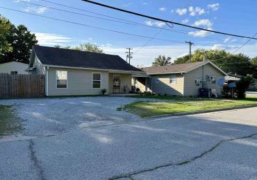 215 GRAND Avenue, Carterville, Illinois, ,Residential Income,For Sale,GRAND,RMAQC4256917