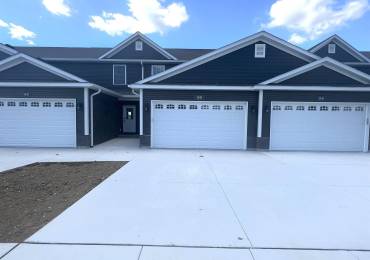 5240 PANDIT Drive, Bettendorf, Iowa, 4 Bedrooms Bedrooms, ,3 BathroomsBathrooms,Residential Lease,For Rent,PANDIT,RMAQC4257131