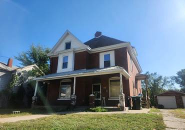 212 CHESTNUT Street, Quincy, Illinois, ,Residential Income,For Sale,CHESTNUT,RMAQC4257400