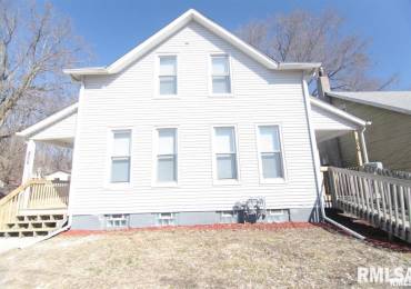 806 5TH Street, Davenport, Iowa, 3 Bedrooms Bedrooms, ,1 BathroomBathrooms,Residential Lease,For Rent,5TH,RMAQC4257850