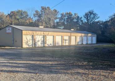 400 WILSON Street, Benton, Illinois, ,Commercial Sale,For Sale,WILSON,RMAEB455668