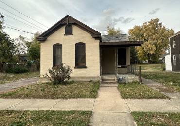 519 COLLEGE Avenue, Quincy, Illinois, 1 Bedroom Bedrooms, ,1 BathroomBathrooms,Residential,For Sale,COLLEGE,RMACA1032811