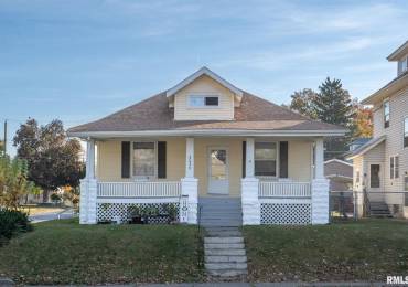 2035 MARQUETTE Street, Davenport, Iowa, ,Residential Income,For Sale,MARQUETTE,RMAQC4258010