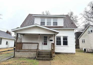 503 HAYS Avenue, Carbondale, Illinois, 3 Bedrooms Bedrooms, ,2 BathroomsBathrooms,Residential,For Sale,HAYS,RMAEB452041