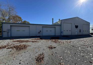 201 Section Line Road, Wayne City, Illinois, ,Commercial Sale,For Sale,Section Line,RMAEB455834