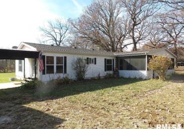 1017 State Route 29 Highway, Henry, Illinois, 3 Bedrooms Bedrooms, ,2 BathroomsBathrooms,Residential,For Sale,State Route 29,RMAPA1254483