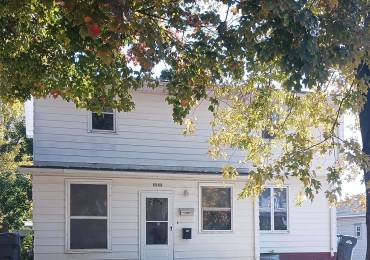 2349 5TH Street, Clinton, Iowa, ,Residential Income,For Sale,5TH,RMAQC4258307