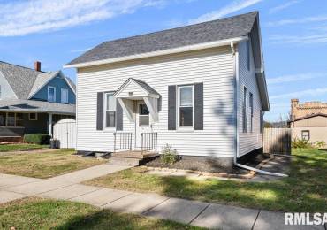 214 DURANT Street, Walcott, Iowa, 3 Bedrooms Bedrooms, ,1 BathroomBathrooms,Residential,For Sale,DURANT,RMAQC4258334