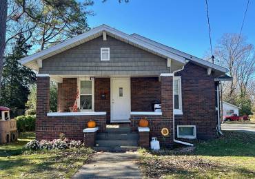 221 22ND Street, Murphysboro, Illinois, 3 Bedrooms Bedrooms, ,1 BathroomBathrooms,Residential,For Sale,22ND,RMAEB455873