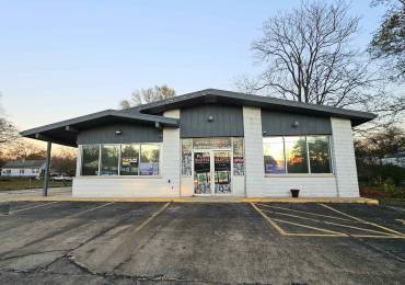 520 7TH Street, Riverton, Illinois, ,Commercial Sale,For Sale,7TH,RMACA1033108