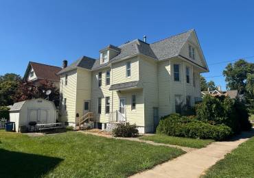 1205 11TH Street, Moline, Illinois, ,Residential Income,For Sale,11TH,RMAQC4255976