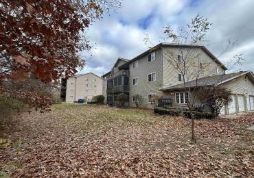 3810 CREEK HILL Drive, Bettendorf, Iowa, 3 Bedrooms Bedrooms, ,2 BathroomsBathrooms,Residential,For Sale,CREEK HILL,RMAQC4258402