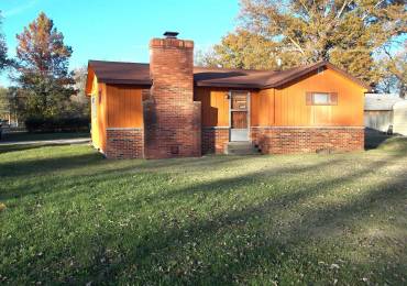 820 15TH Street, Centralia, Illinois, 2 Bedrooms Bedrooms, ,1 BathroomBathrooms,Residential,For Sale,15TH,RMAEB455904