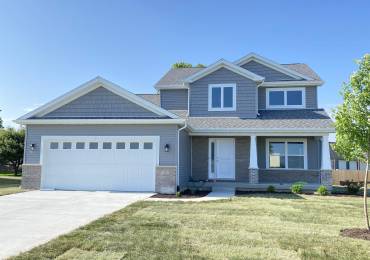 416 Hawks Nest Drive, Chatham, Illinois, 5 Bedrooms Bedrooms, ,2 BathroomsBathrooms,Residential,For Sale,Hawks Nest,RMACA1027554