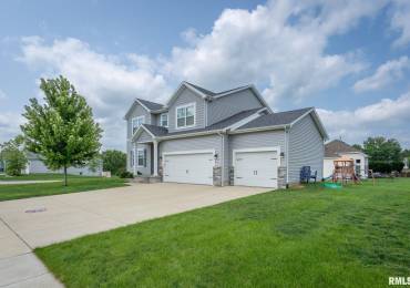 918 PINEHURST Drive, Eldridge, Iowa, 5 Bedrooms Bedrooms, ,3 BathroomsBathrooms,Residential,For Sale,PINEHURST,RMAQC4258590