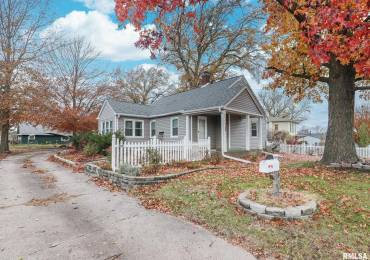 2420 JERSEY RIDGE Road, Davenport, Iowa, 3 Bedrooms Bedrooms, ,2 BathroomsBathrooms,Residential,For Sale,JERSEY RIDGE,RMAQC4258596