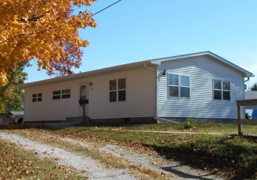 721 CAMPBELL Street, Macomb, Illinois, 2 Bedrooms Bedrooms, ,2 BathroomsBathrooms,Residential,For Sale,CAMPBELL,RMAPA1253947