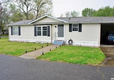 2000 SIMMONS Street, Metropolis, Illinois, 3 Bedrooms Bedrooms, ,2 BathroomsBathrooms,Residential,For Sale,SIMMONS,RMAEB453250