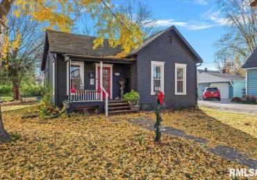 829 LAFAYETTE Avenue, Jacksonville, Illinois, 2 Bedrooms Bedrooms, ,1 BathroomBathrooms,Residential,For Sale,LAFAYETTE,RMACA1033268