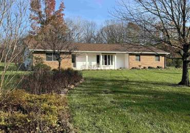 415 OAK Street, Cobden, Illinois, 3 Bedrooms Bedrooms, ,2 BathroomsBathrooms,Residential,For Sale,OAK,RMAEB456005