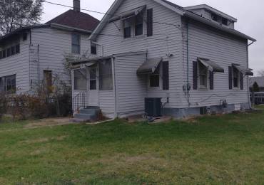 1332 10TH Avenue, Rock Island, Illinois, 2 Bedrooms Bedrooms, ,1 BathroomBathrooms,Residential,For Sale,10TH,RMAQC4258773