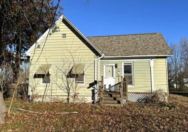 1337 NORTH Street, Galesburg, Illinois, 2 Bedrooms Bedrooms, ,1 BathroomBathrooms,Residential,For Sale,NORTH,RMACA1033343