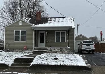 614 WASHINGTON Street, Benton, Illinois, 3 Bedrooms Bedrooms, ,1 BathroomBathrooms,Residential,For Sale,WASHINGTON,RMAEB456072