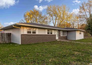 602 LINCOLN Street, West Frankfort, Illinois, 2 Bedrooms Bedrooms, ,1 BathroomBathrooms,Residential,For Sale,LINCOLN,RMAEB456076