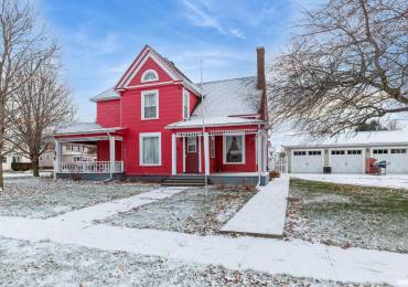 143 DAVIS Street, Preston, Iowa, 4 Bedrooms Bedrooms, ,1 BathroomBathrooms,Residential,For Sale,DAVIS,RMAQC4258841