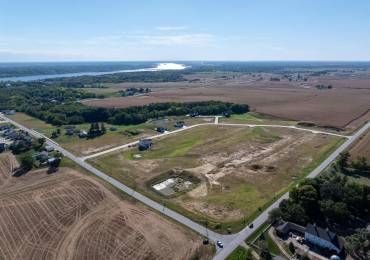 Lot 26 Viola Drive, Le Claire, Iowa, ,Land,For Sale,Viola,RMAQC4257070