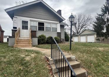 2621 CAREY Avenue, Davenport, Iowa, 2 Bedrooms Bedrooms, ,2 BathroomsBathrooms,Residential Lease,For Rent,CAREY,RMAQC4258888