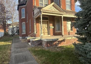 831 BROADWAY Street, Quincy, Illinois, ,Residential Income,For Sale,BROADWAY,RMACA1033477