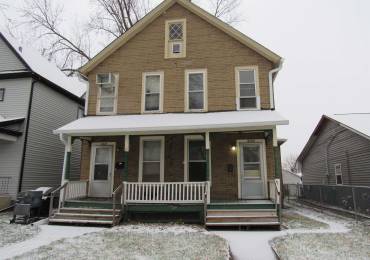 2325 MCKINLEY Avenue, Davenport, Iowa, 2 Bedrooms Bedrooms, ,1 BathroomBathrooms,Residential Lease,For Rent,MCKINLEY,RMAQC4259028