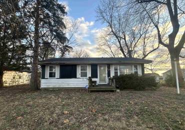 52 Huston Street, Galesburg, Illinois, 3 Bedrooms Bedrooms, ,1 BathroomBathrooms,Residential,For Sale,Huston,RMACA1033555