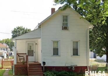 523 1ST Avenue, Clinton, Iowa, 3 Bedrooms Bedrooms, ,Residential Lease,For Rent,1ST,RMAQC4257914