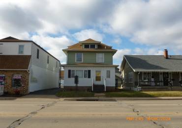 2109 16TH Street, Moline, Illinois, ,Residential Income,For Sale,16TH,RMAQC4259232