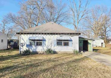 714 5TH Street, Johnston City, Illinois, 2 Bedrooms Bedrooms, ,1 BathroomBathrooms,Residential,For Sale,5TH,RMAEB456249