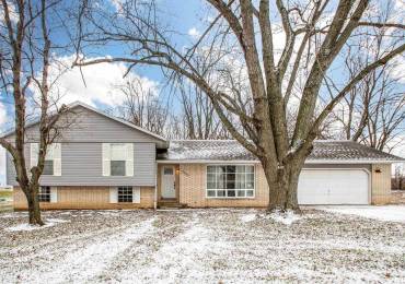 2232 MAYFLOWER Drive, Pekin, Illinois, 4 Bedrooms Bedrooms, ,2 BathroomsBathrooms,Residential,For Sale,MAYFLOWER,RMAPA1255160