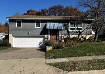 3008 36TH Street, Moline, Illinois, 3 Bedrooms Bedrooms, ,2 BathroomsBathrooms,Residential,For Sale,36TH,RMAQC4259286