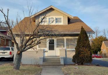 401 HANSSLER Place, Peoria, Illinois, 3 Bedrooms Bedrooms, ,2 BathroomsBathrooms,Residential,For Sale,HANSSLER,RMAPA1255163