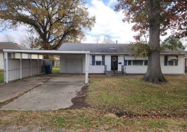 427 Delores Street, Centralia, Illinois, 3 Bedrooms Bedrooms, ,1 BathroomBathrooms,Residential,For Sale,Delores,RMAEB456280