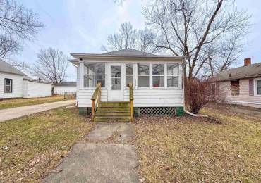 326 DERBY Street, Pekin, Illinois, 2 Bedrooms Bedrooms, ,1 BathroomBathrooms,Residential,For Sale,DERBY,RMAPA1255180