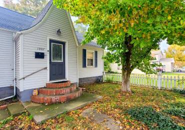 1907 10TH Street, Springfield, Illinois, 2 Bedrooms Bedrooms, ,1 BathroomBathrooms,Residential,For Sale,10TH,RMACA1033746