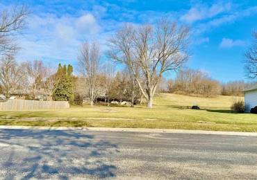 Lot 4 4TH Street, Buffalo, Iowa, ,Land,For Sale,4TH,RMAQC4259434