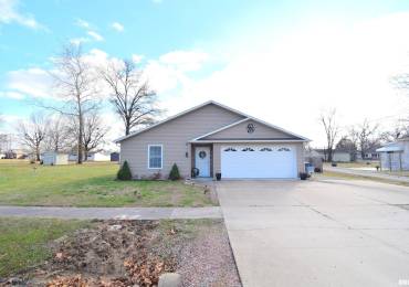 311 NORTH Street, Sesser, Illinois, 3 Bedrooms Bedrooms, ,2 BathroomsBathrooms,Residential,For Sale,NORTH,RMAEB456345